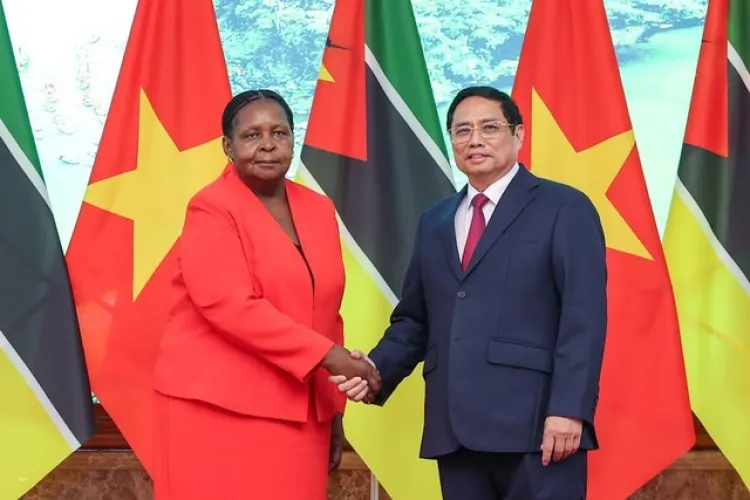 Moçambique e Vietnã