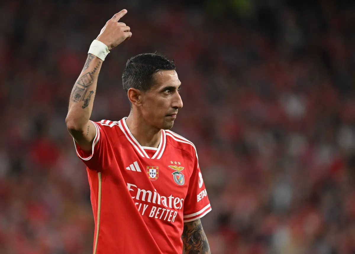 O Governo Português ataca gravemente o Di Maria, ato pelo qual, alarmou os adeptos e admiradores do futebol Português.
