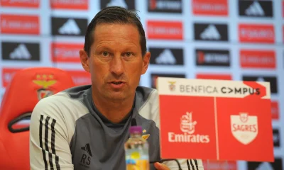 O treinador do SL Benfica, o Roger Schmidt fala de demissão em direto e gerou muita repercussão da parte dos adeptos.