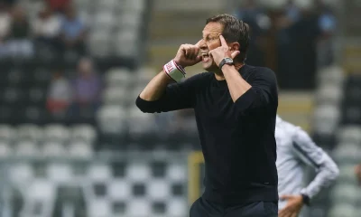 Roger Schmidt dá ultimato para Arthur Cabral, ganha, ou sai