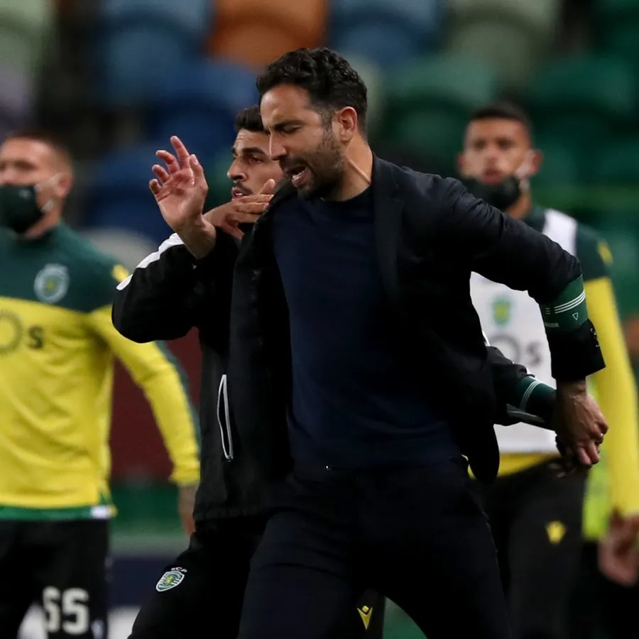 O treinador do Sporting CP, o Rúben Amorim desapontado com o Gyokeres e o seu plantel isso, no âmbito do jogo recente frente o Raków.